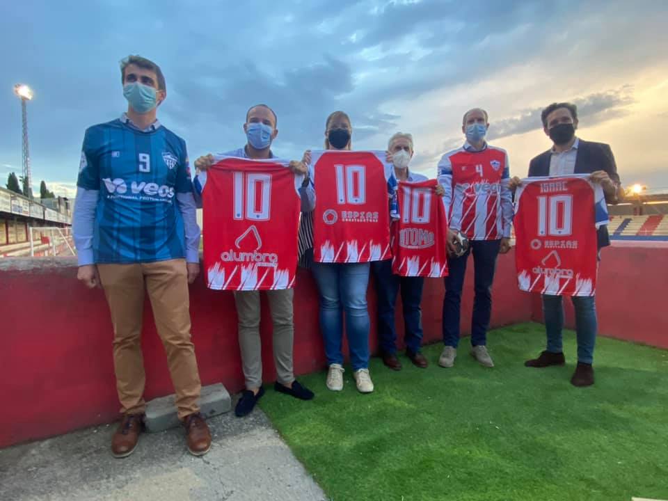 PRESENTACIÓN DE LA EQUIPACIÓN Y PATROCINADORES DEL AT.MONZÓN